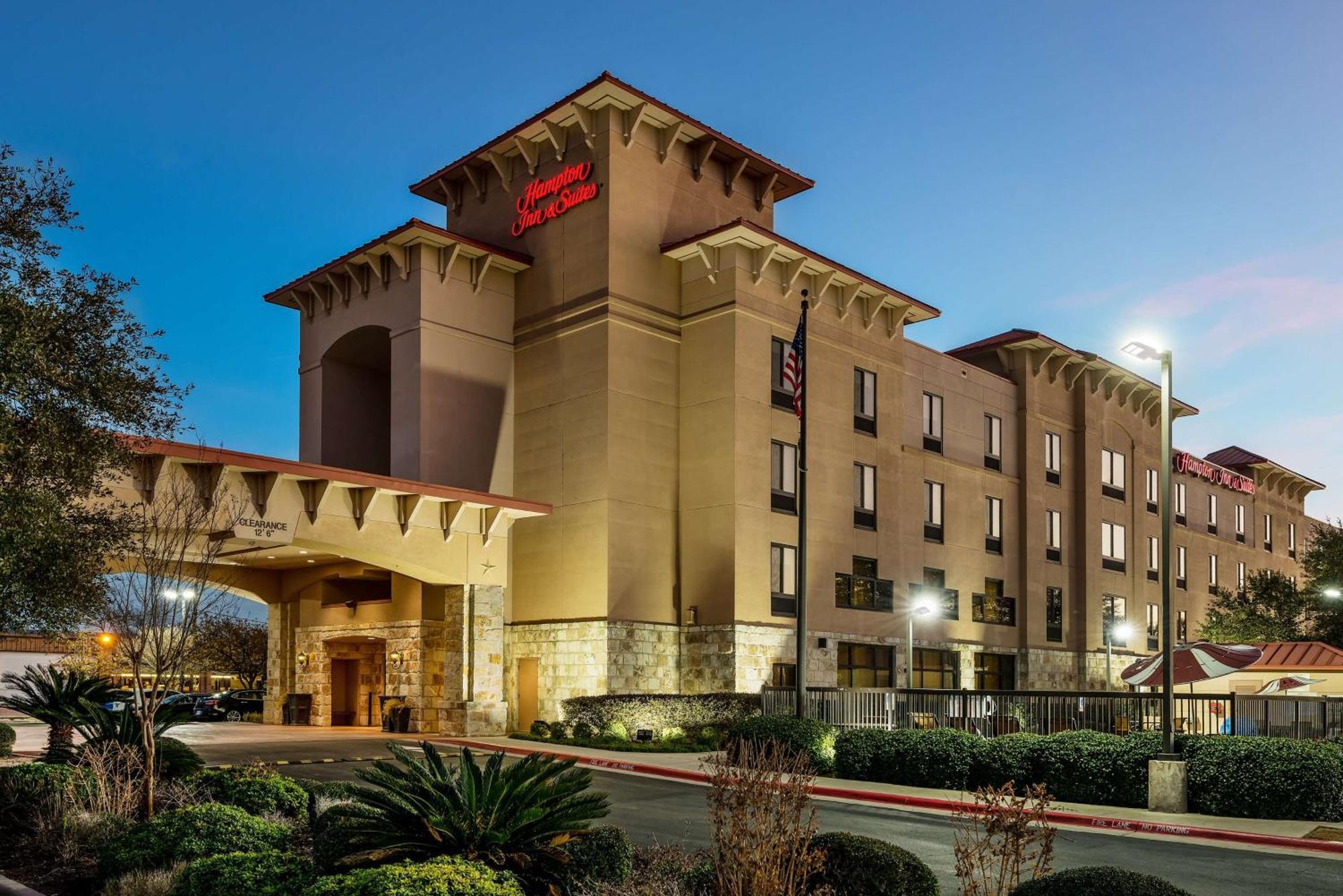 Hampton Inn & Suites San Marcos Exterior foto